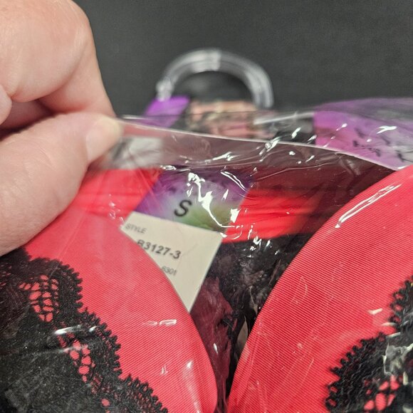 Hers by Herman 32B Rose with black lace bra with S Rose and S Black lacy panties - Picture 6 of 7